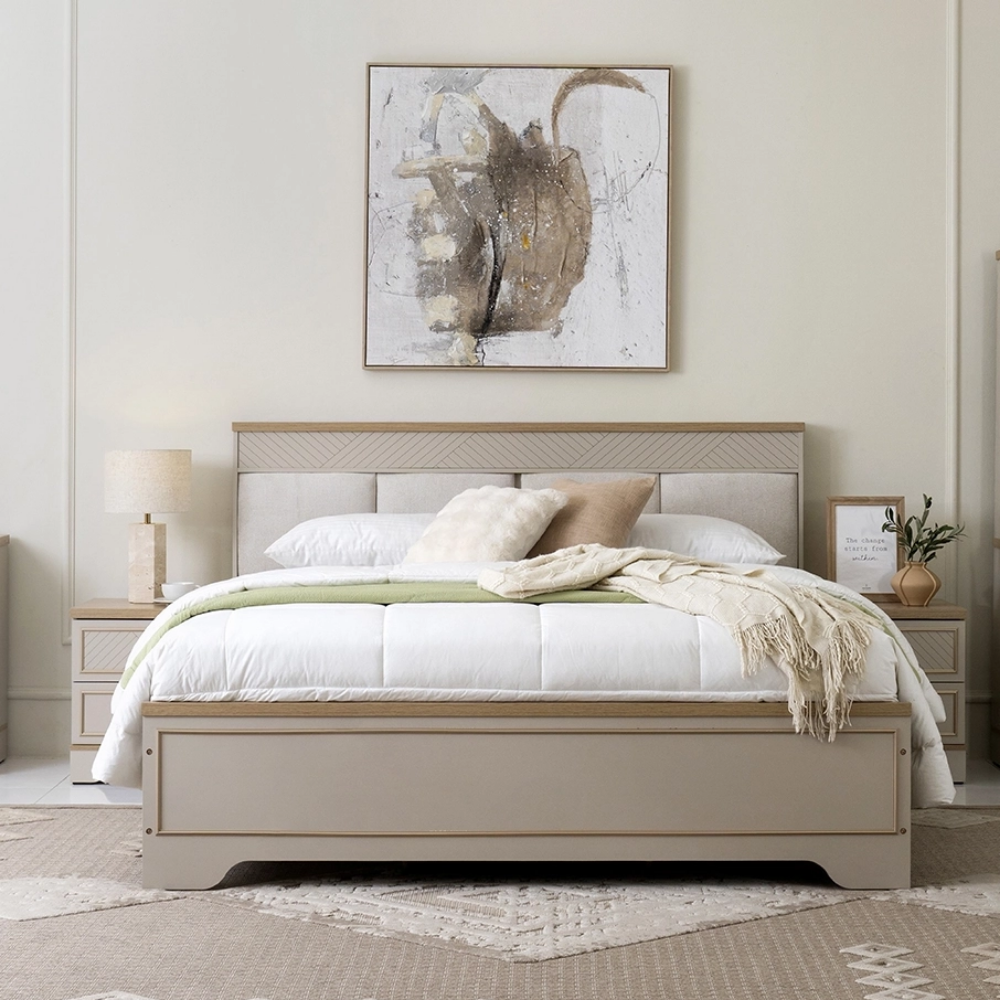 Queen Size Bed supplied by ROYAT